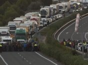 В Каталонии сторонники независимости блокируют ключевые дороги