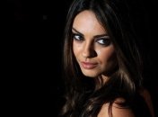 Голливудская актриса украинского происхождения продемонстрировала стройную фигуру