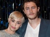 Можем поспорить, что вы о них не знали: братья и сестры звезд, которые остались в их тени