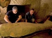 Поховані тисячі років тому: в Єгипті відкопали майже тридцять стародавніх саркофагів (Фото)