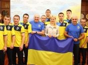 Украинец Выхрист одолел россиянина Бабанина и вышел в финал ЧЕ по боксу
