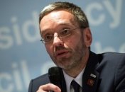 Австрия настаивает на том, чтобы не пускать мигрантов в Евросоюз