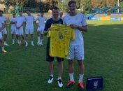 Кто такой Илья Забарный и как началась его карьера? 