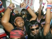 6 человек пострадали при нападении на лагерь оппозиции в Бангкоке