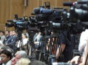 Литвин считает, что политикам не следует жаловаться на СМИ