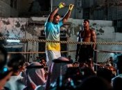 Усик и Джошуа встретились лицом к лицу