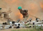 Перемирие в Карабахе не продержалось и полчаса: Армения и Азербайджан заявляют о новых обстрелах