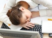 Стало известно, от каких продуктов хочется спать