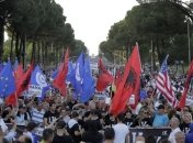 Полиция Албании применила водометы и слезоточивый газ для разгона демонстрантов