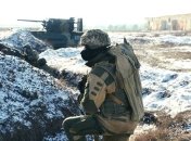 Ситуация в зоне АТО обострилась: ранен украинский военный