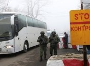 Боевики удерживают на Донбассе еще около 300 человек 