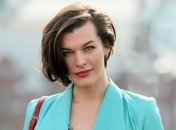 Мила Йовович показала свой щедрый урожай 