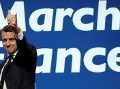 Макрон покинул пост главы партии "Вперед!"