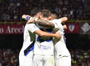 Футболісти "Інтера" святкують гол