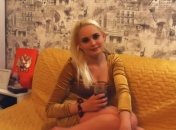 Появилось видео, как подруга блогера Reeflay показывала беременный живот