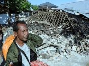 Землетрясения в Индонезии: власти эвакуируют туристов