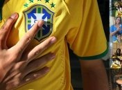 Семья с шестью пальцами верит в шестое чемпионство сборной Бразилии