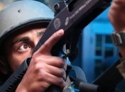 Мужчина с мачете захватил заложников в одном из банков в Колумбии