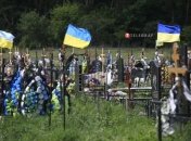 Чому в Україні зволікають із відкриттям військового цвинтаря