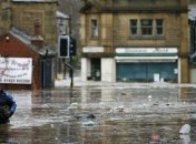 Наводнение в Британии: военные борются со стихией
