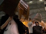 В Гонконге из-за тайфуна закрыта фондовая биржа, школы и офисы 