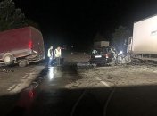 Смертельное ДТП в Днепре: водитель пытался обогнать грузовик