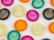 Создан презерватив, который остается скользким без дополнительных средств