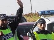 СМИ: В пригороде Парижа обнаружен автомобиль с оружием террористов