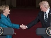 Трамп поблагодарил Меркель за обещание увеличить расходы на оборону