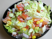 Салат із пекінської капусти та кукурудзи