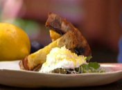 Спаржа на гриле с яйцами-пашот