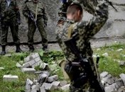 Вооруженные люди перехватили автобус с направлявшимися на отдых детьми