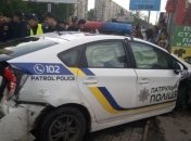 В Одессе автомобиль полиции въехал в магазин