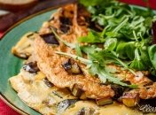 Цей омлет виходить неймовірно ніжним