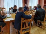 Вспышка COVID-19: Почаев "закрывают" 