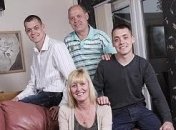 Родители спасут жизни своих близнецов