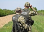 На Житомирщине пограничники отыскали заблудившегося местного жителя