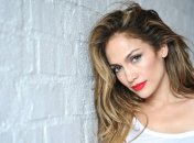 Дженнифер Лопес показала шикарные формы в ретро-образе