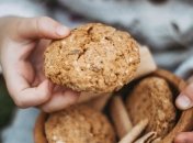 Полезная выпечка для похудения: Боржемская поделилась рецептом овсяного печенья с имбирем