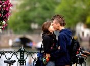 Истории любви на улицах города от известно фотографа (Фото)