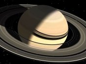 Ученые разглядели цвета малых спутников в кольцах Сатурна