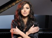 Вика из "НеАнгелов" сбежала от жениха