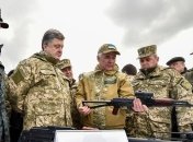 Порошенко: 3 украинских завода готовы поставить по 100 бронемашин