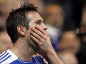 Фрэнк Лэмпард выселяет бабушку экс-подруги, чтобы продать квартиру