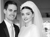 Модель Миранда Керр поделилась секретами свадебного макияжа (Видео) 