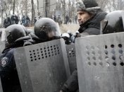 Кличко призвал временно приостановить противостояние 