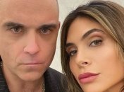 Перше відео новонародженого сина Роббі Вільямса (Відео)