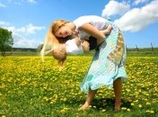 Гаджеты, которые помогут в уходе за ребенком на даче