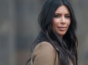 Ким Кардашьян досталось от поклонников за ужасный наряд