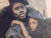 Безумные шевелюры: отец и дочь поразили Сеть своими необычными прическами (Фото)